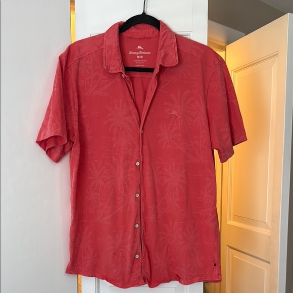 Tommy Bahama Other - TOMMY BAHAMA Men’s Red Coral Island Floral Shirt – Size M – 100% Pima Cotton